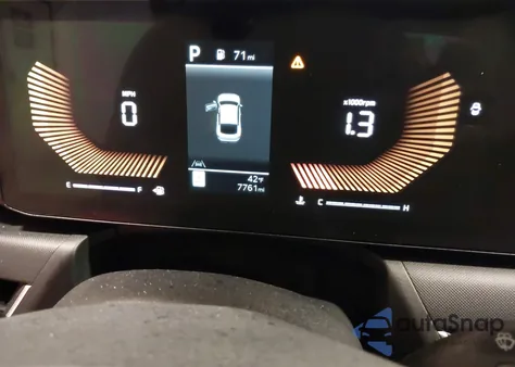 2025 Kia K4 Lxs z USA, uszkodzony, nr VIN 3KPFT4DE4SE036590